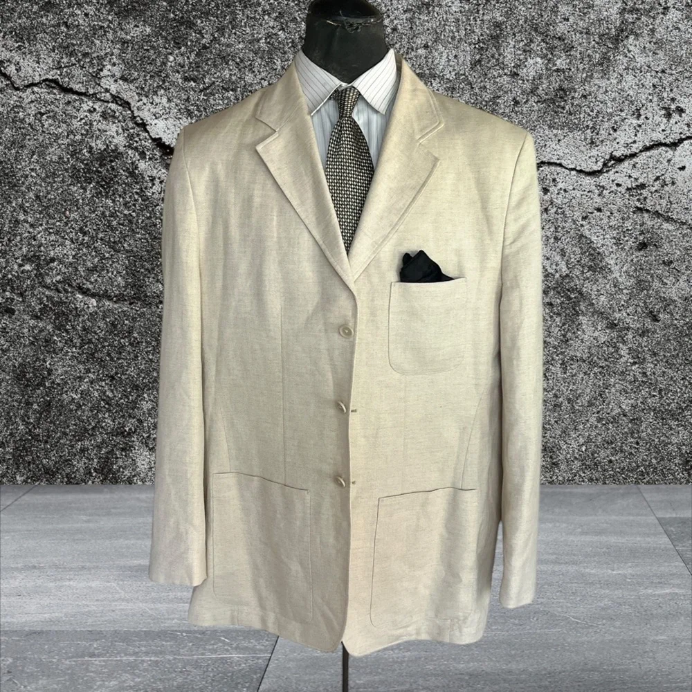 Structure Cream Sport Coat with Refined Tailoring☑️